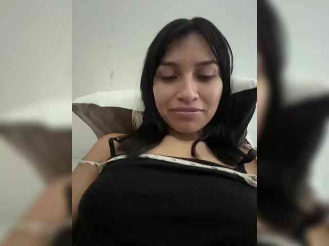 ChloeMontes webcam