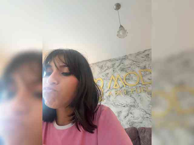 ChloeMontes webcam