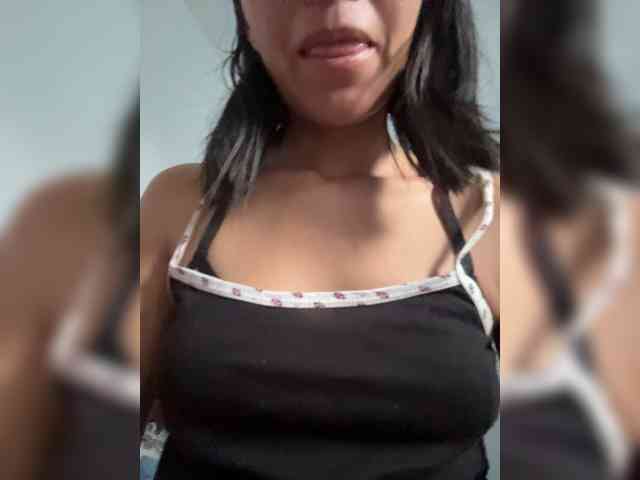 ChloeMontes webcam