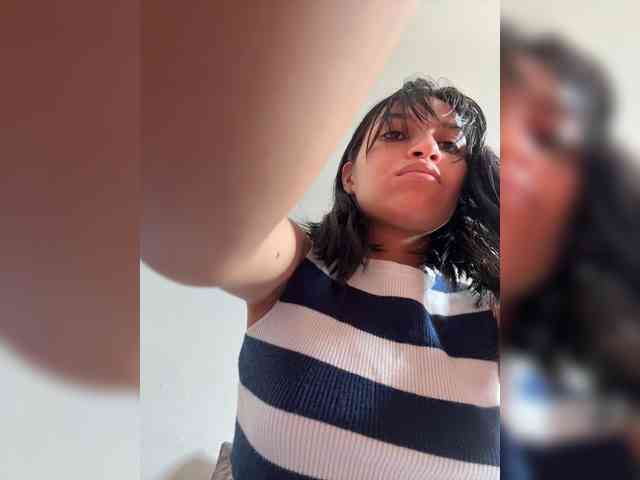 ChloeMontes webcam