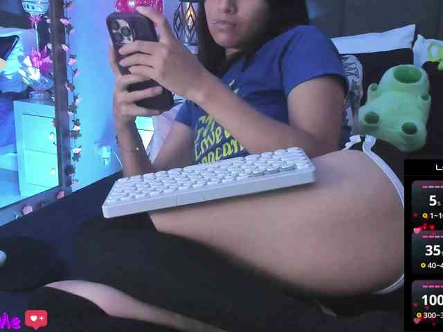 ChloeMontes webcam