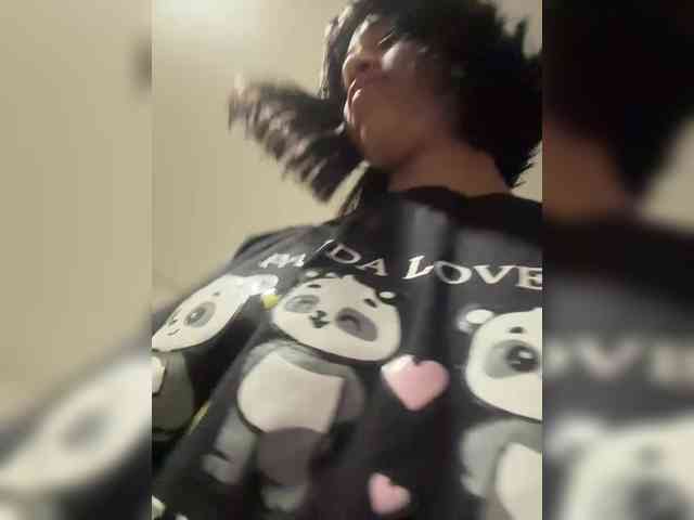 ChloeMontes webcam
