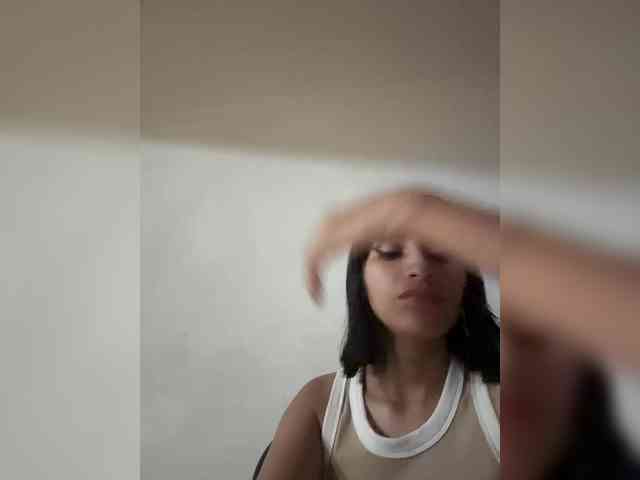 ChloeMontes webcam