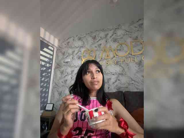 ChloeMontes Live Webcam on BongaCams