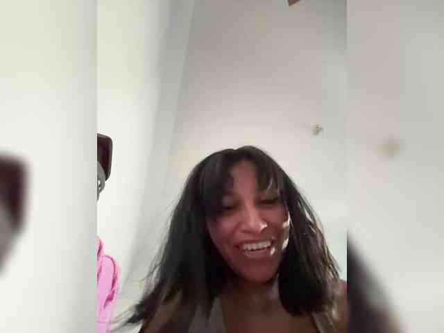 ChloeMontes webcam