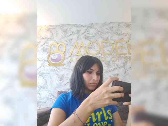 ChloeMontes webcam