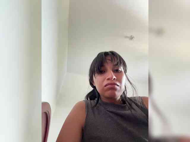 ChloeMontes webcam