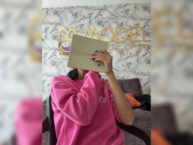 ChloeMontes webcam