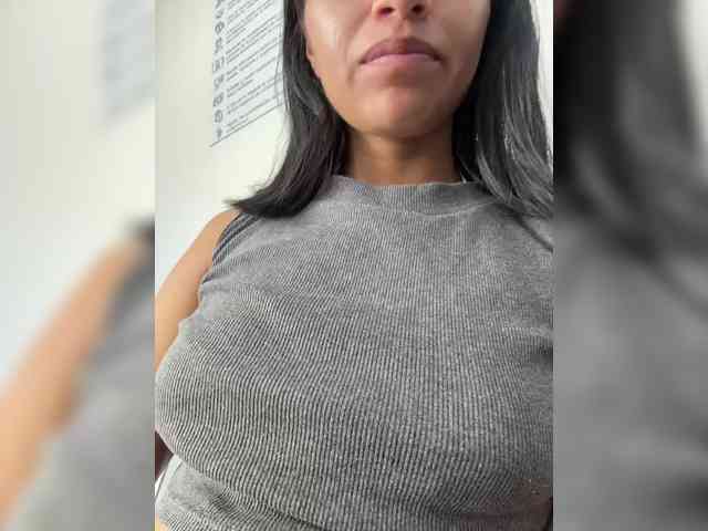 ChloeMontes webcam