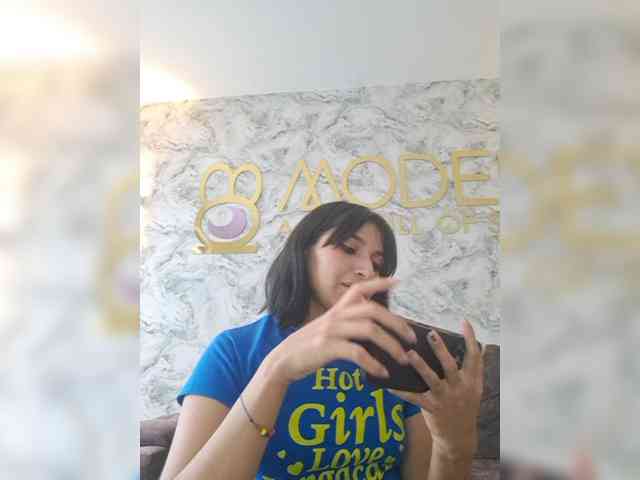 ChloeMontes webcam