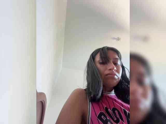 ChloeMontes webcam