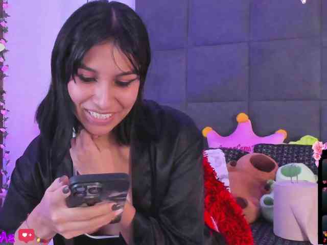 ChloeMontes webcam