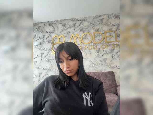 ChloeMontes webcam