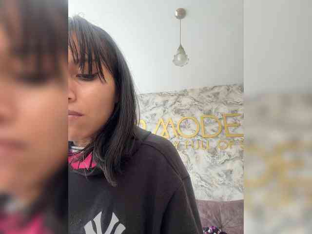 ChloeMontes webcam
