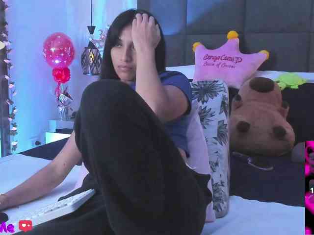 ChloeMontes webcam
