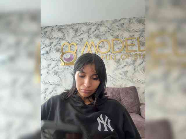 ChloeMontes webcam