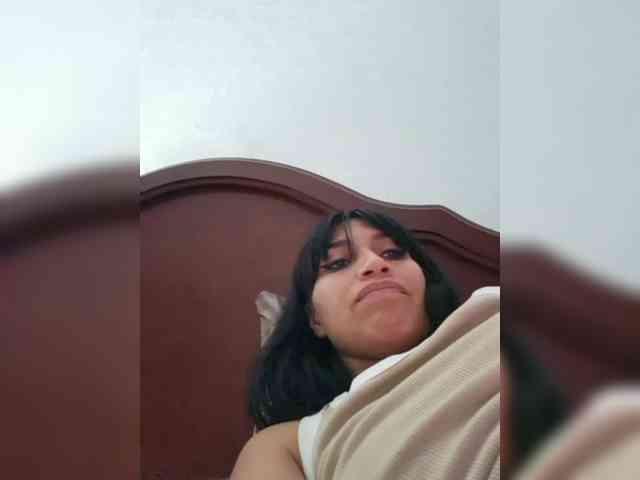 ChloeMontes webcam