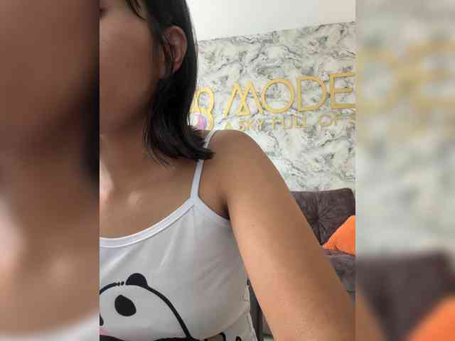 ChloeMontes webcam