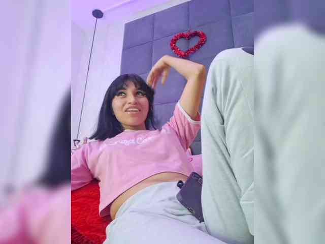 ChloeMontes webcam