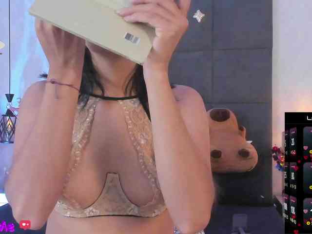 ChloeMontes webcam