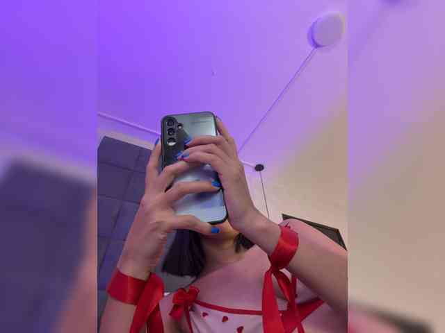 ChloeMontes webcam