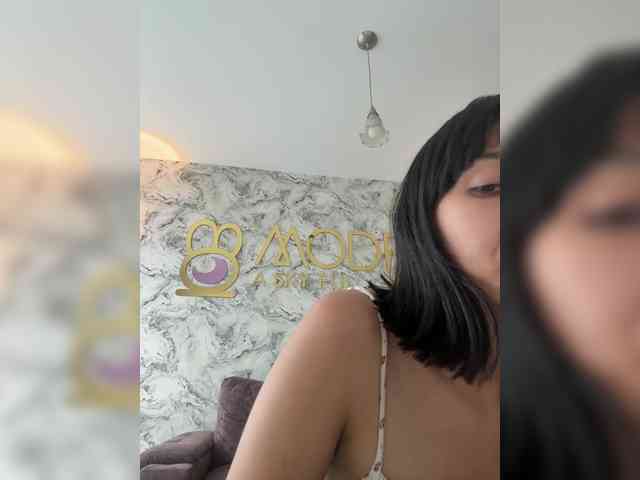 ChloeMontes webcam