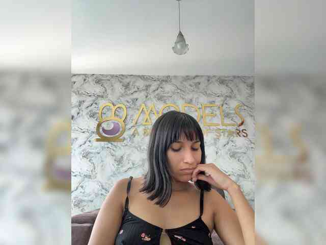 ChloeMontes webcam