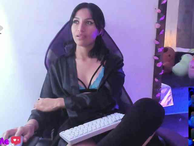 ChloeMontes webcam