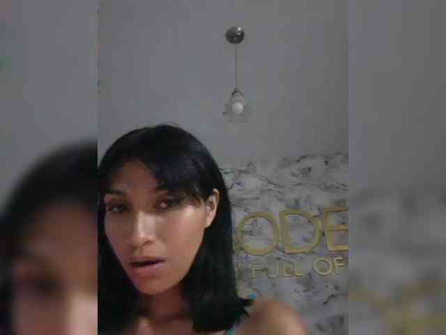 ChloeMontes webcam