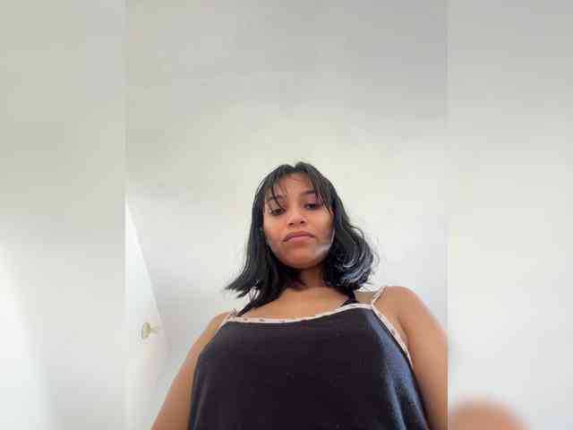 ChloeMontes webcam