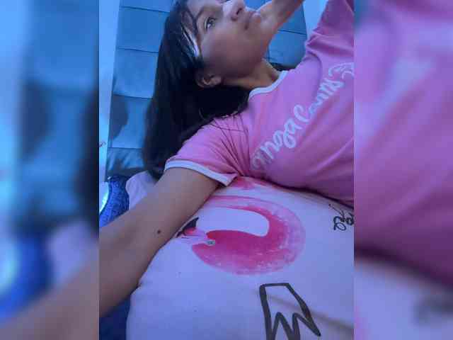 ChloeMontes webcam