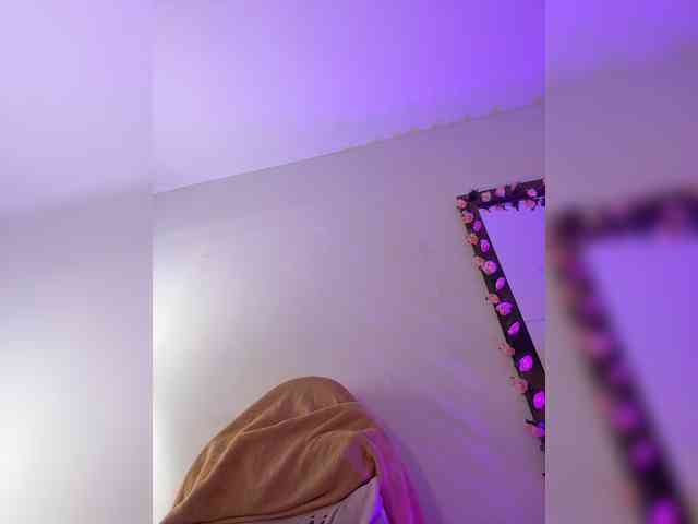 ChloeMontes webcam