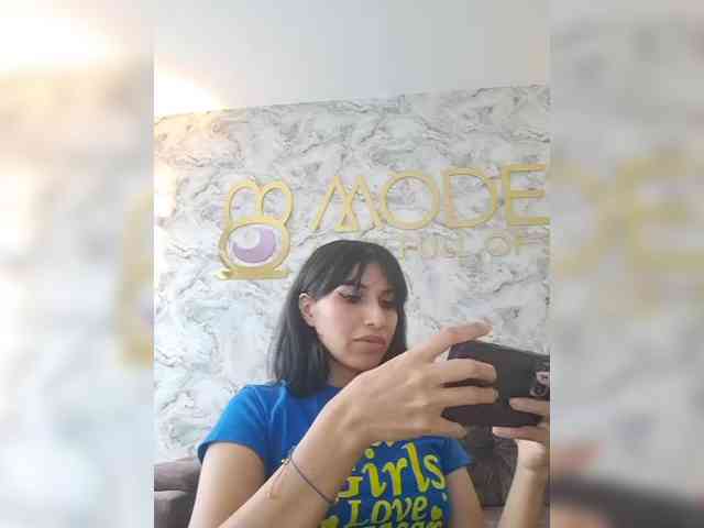 ChloeMontes webcam