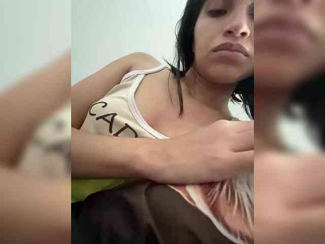 ChloeMontes webcam