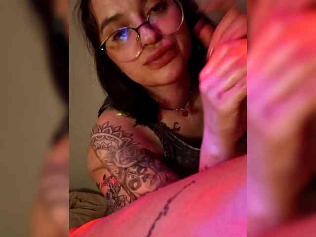 Модель: l0ve-l0ver