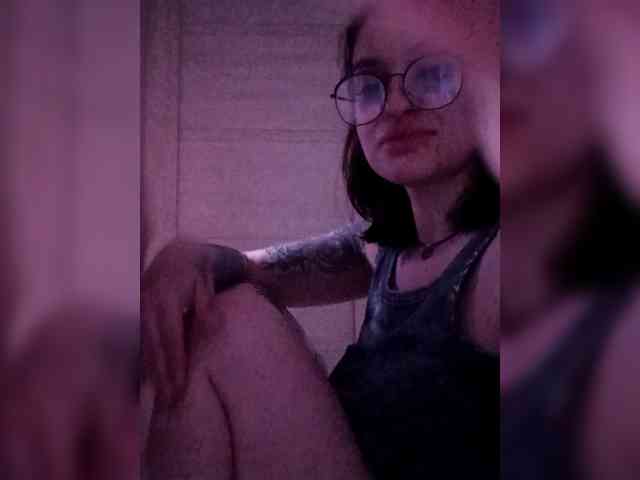 Модель: l0ve-l0ver