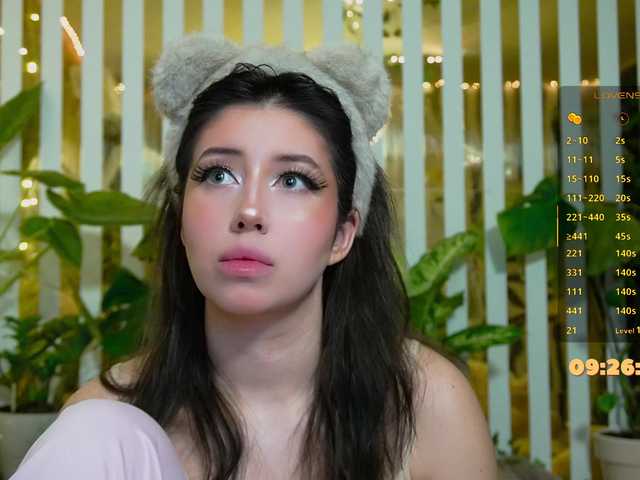 MiaLiaHot's BongaCams show and profile