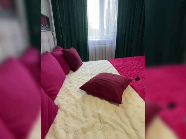 MiaLiaHot