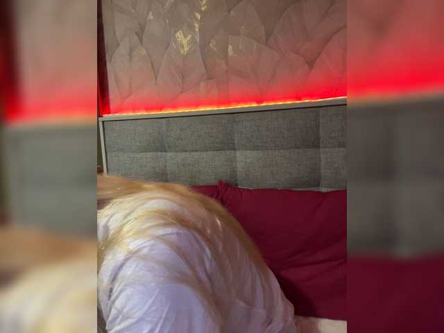 MiaLiaHot live cam on BongaCams