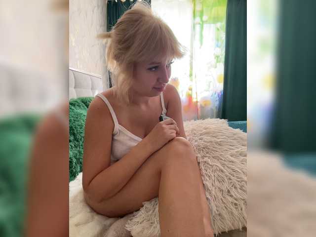 MiaLiaHot