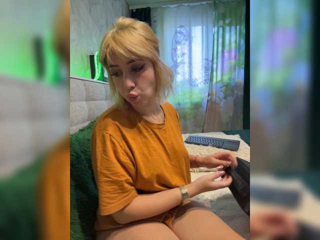MiaLiaHot