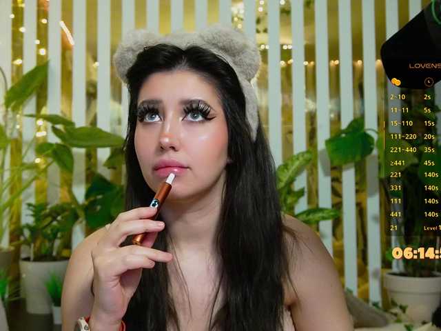 MiaLiaHot's BongaCams profile