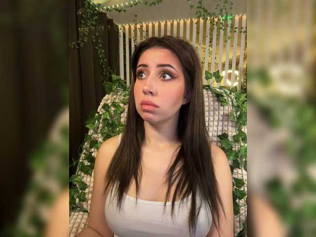 MiaLiaHot