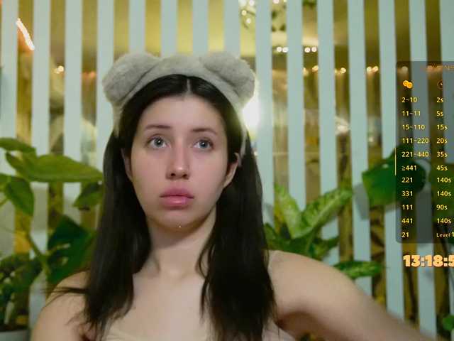 MiaLiaHot's BongaCams profile