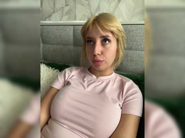 MiaLiaHot live cam on BongaCams