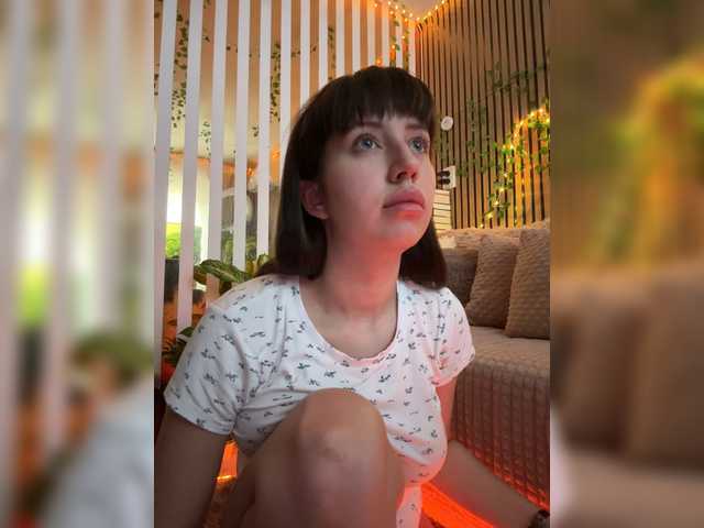 MiaLiaHot