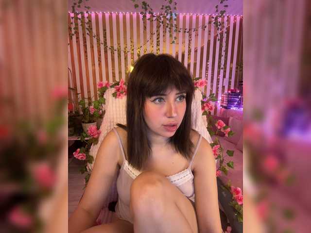 MiaLiaHot live cam on BongaCams