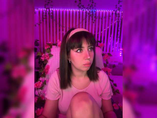 MiaLiaHot