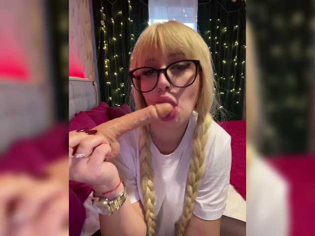 MiaLiaHot