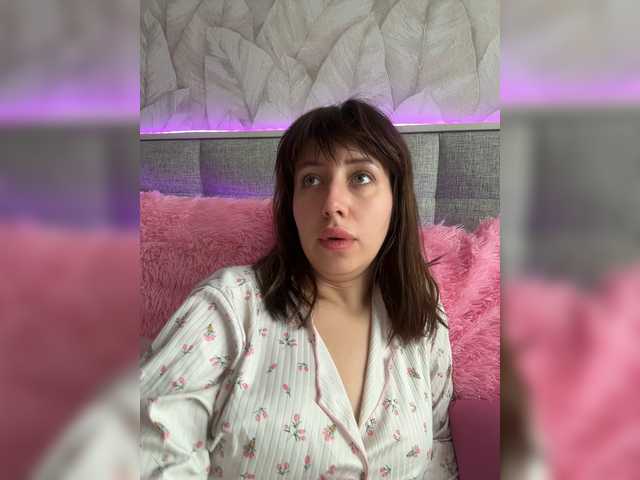 MiaLiaHot
